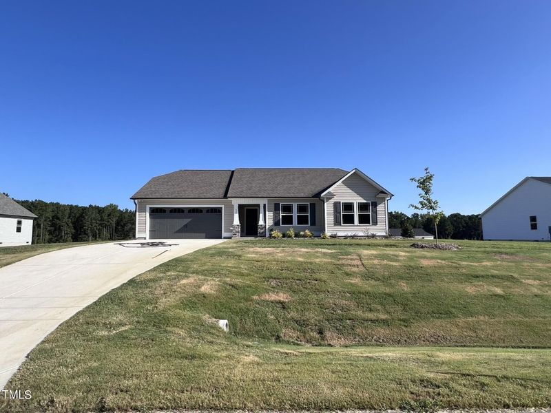727 Sherrill Farm Dr, Benson, NC 27504
