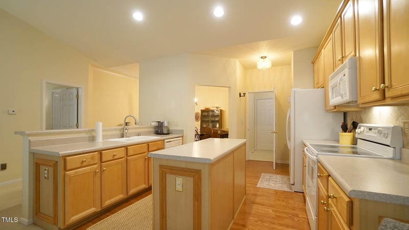 727 Soft Tree Ln, Durham, NC 27712