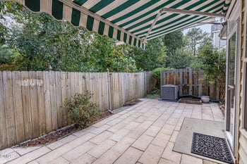 727 Swan Neck Ln, Raleigh, NC 27615