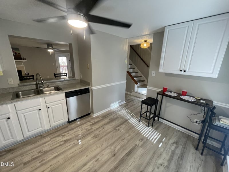 7272 Shellburne Dr, Raleigh, NC 27612