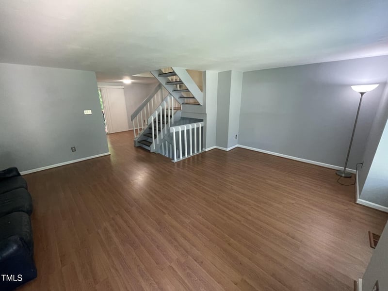 7276 Shellburne Dr, Raleigh, NC 27612