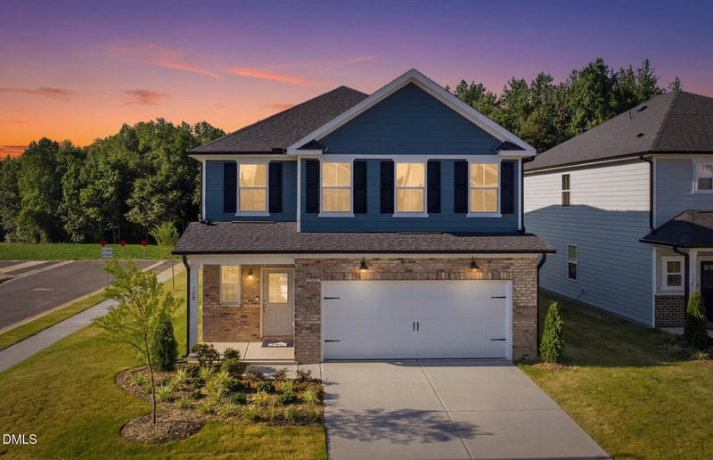 728 Branthurst Dr, Fuquay Varina, NC 27526
