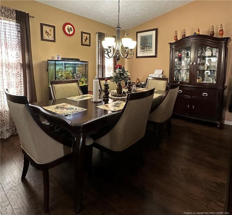 728 Glen Reilly Dr, Fayetteville, NC 28314
