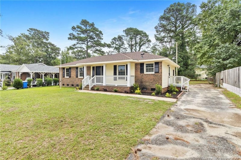 728 Rockwood Dr, Fayetteville, NC 28311