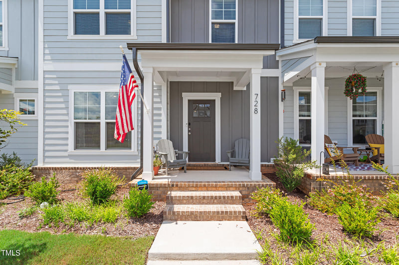 728 Silo Park Dr, Wake Forest, NC 27587