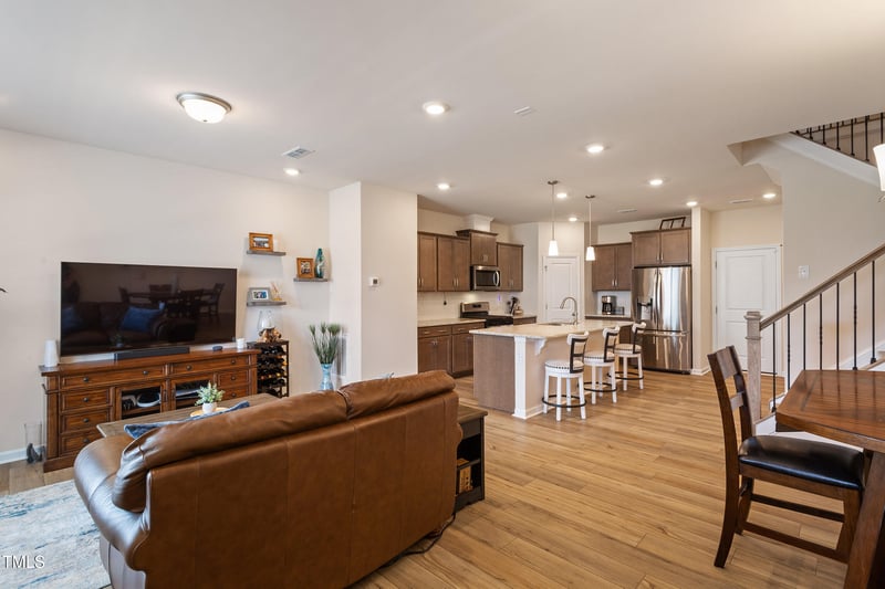 728 Silo Park Dr, Wake Forest, NC 27587