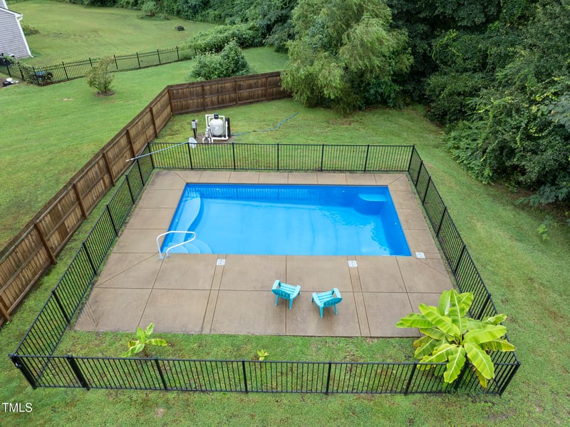 728 Spruce Meadows Ln, Willow Springs, NC 27592