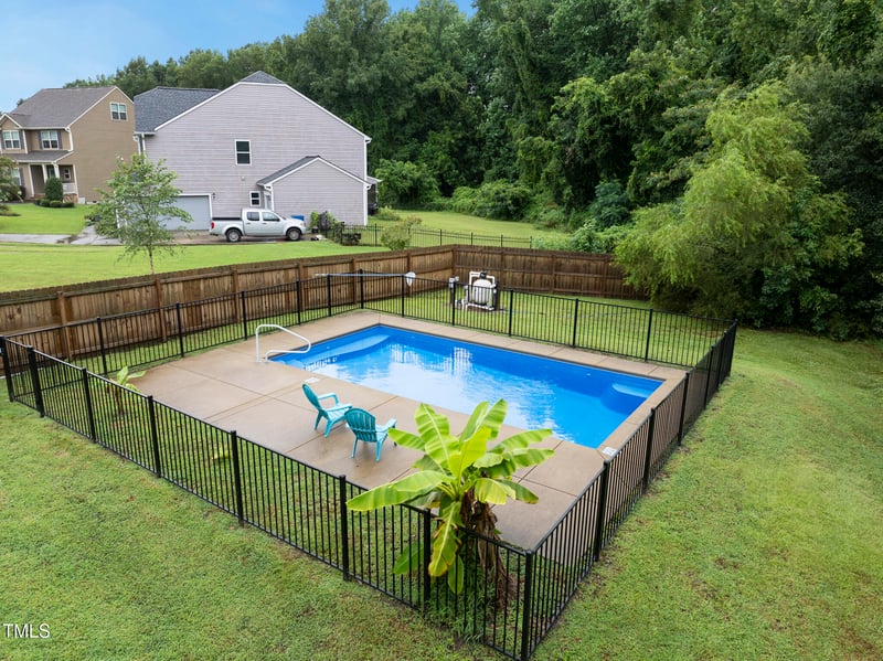 728 Spruce Meadows Ln, Willow Springs, NC 27592
