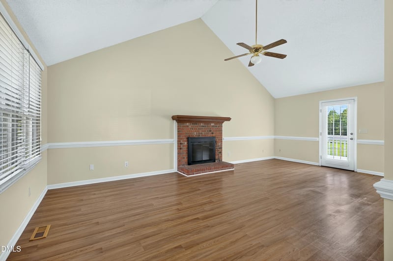 728 Wagstaff Rd, Fuquay Varina, NC 27526