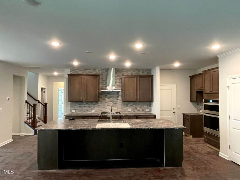 728 Warlick Green Ln, Cary, NC 27519