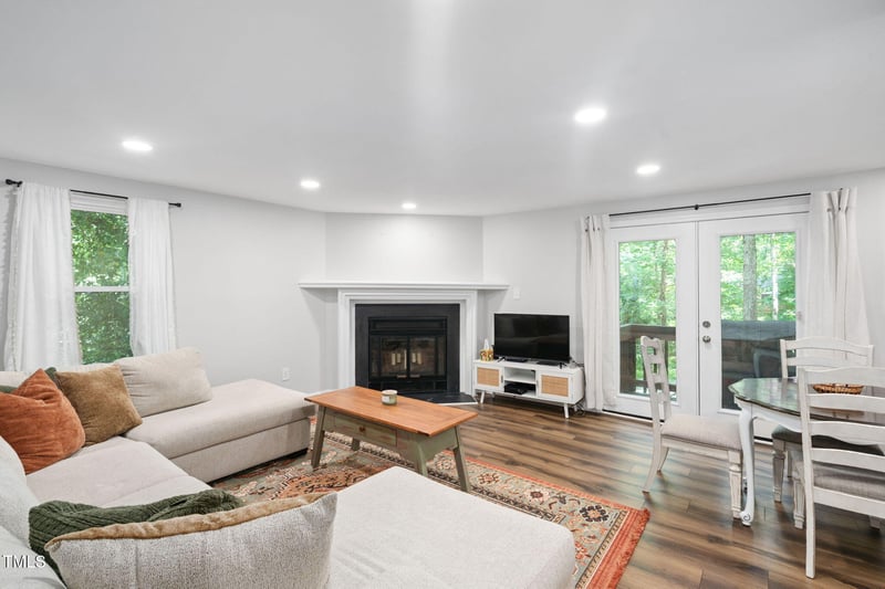 7286 Shellburne Dr, Raleigh, NC 27612