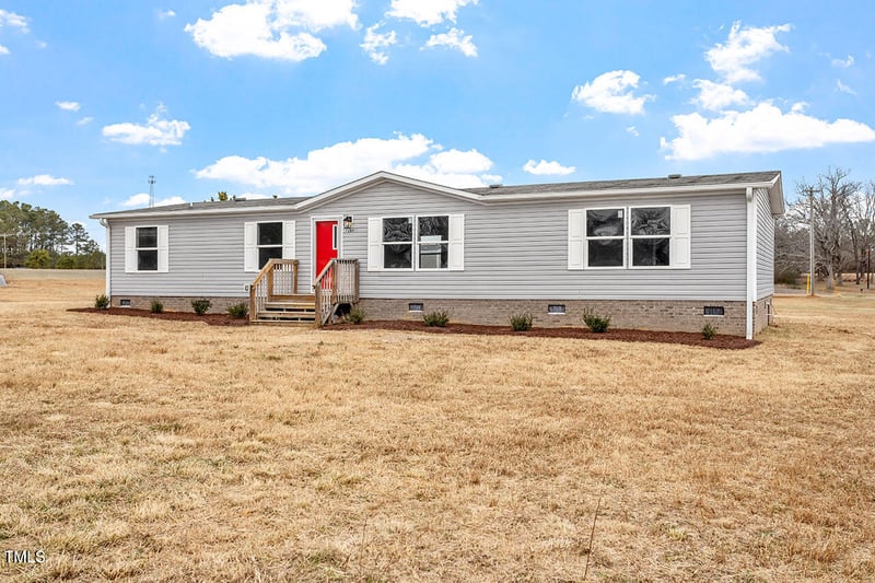 7289 Nc 561 , Louisburg, NC 27549