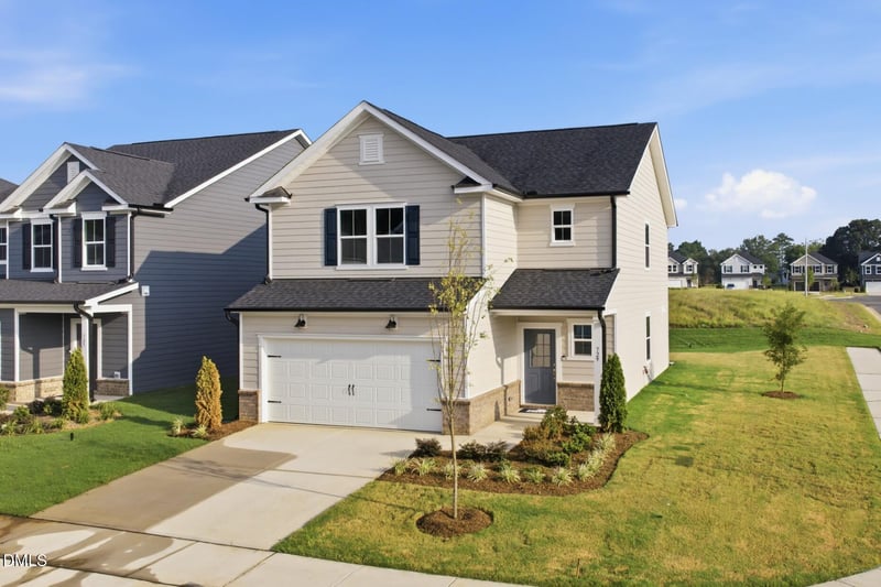 729 Branthurst Dr, Fuquay Varina, NC 27526