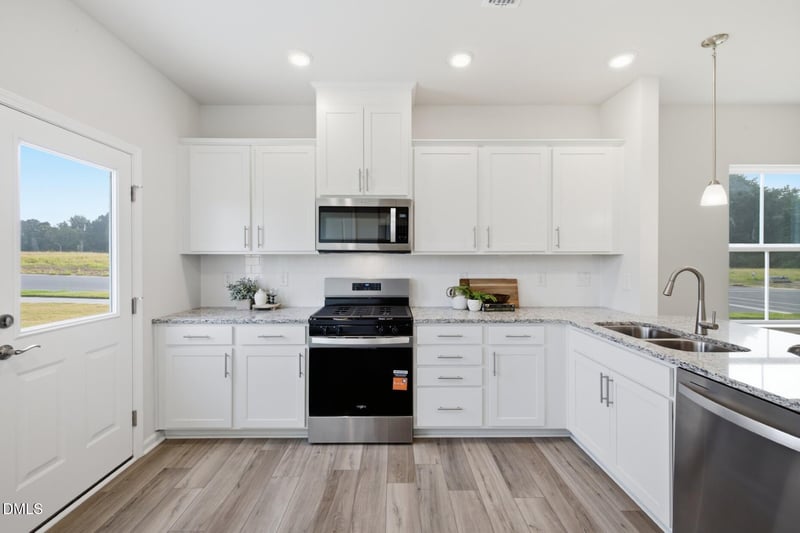 729 Branthurst Dr, Fuquay Varina, NC 27526