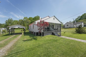 729 Carolina Ave, Henderson, NC 27536