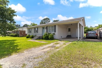 729 Carolina Dr, Dunn, NC 28334