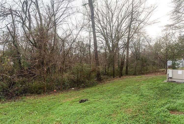 729 Chandler Ave, Burlington, NC 27217