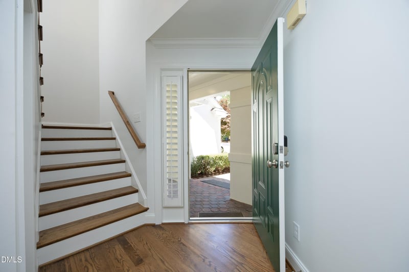 729 Crabtree Crossing Pw, Cary, NC 27513