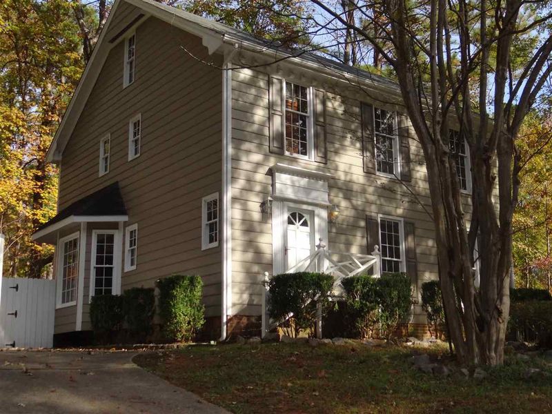 729 Hunting Ridge Rd, Raleigh, NC 27615