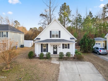 729 Leatherstone Ln, Fuquay Varina, NC 27526