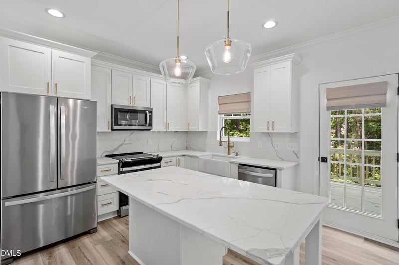 729 Little Leaf Ct, Holly Springs, NC 27540