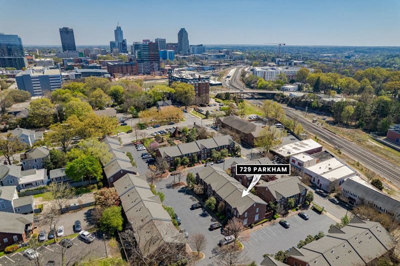 729 Parkham Ln, Raleigh, NC 27603
