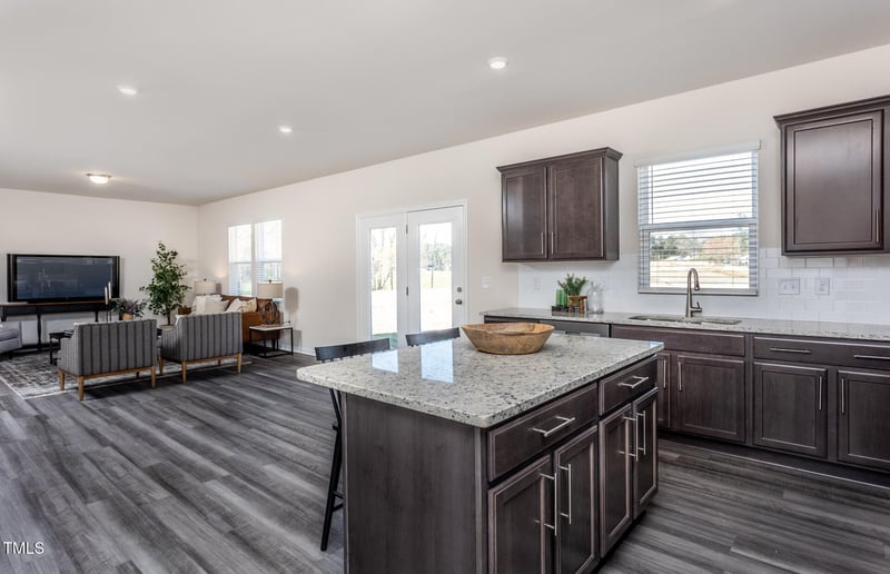 729 Richardson Dr, Sanford, NC 27330