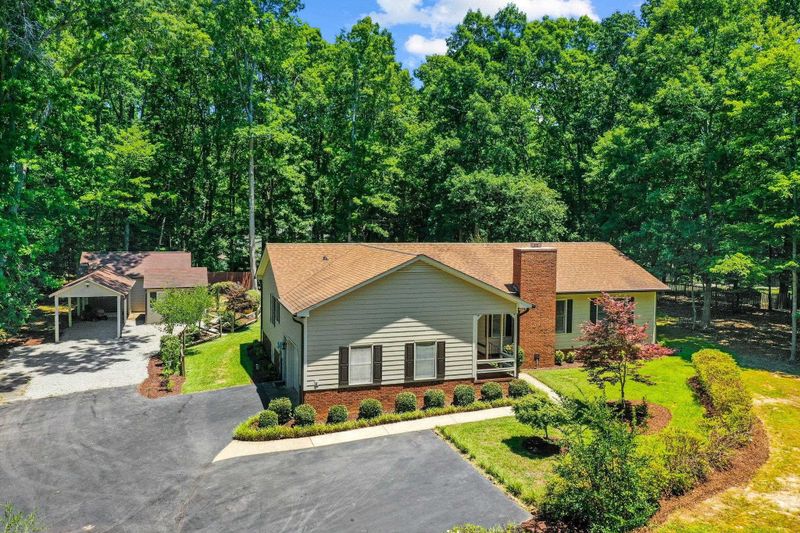 729 Shadywood Ln, Raleigh, NC 27603