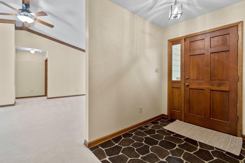 729 Shadywood Ln, Raleigh, NC 27603