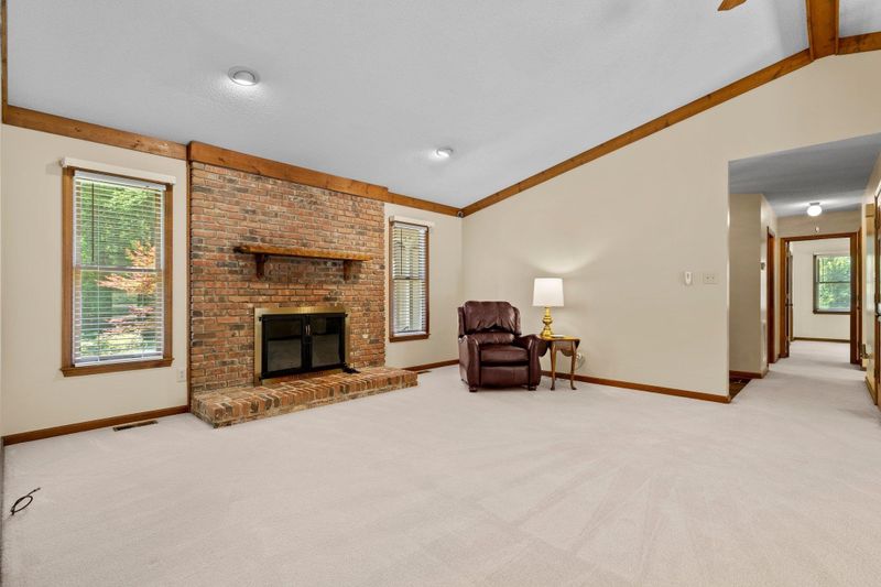 729 Shadywood Ln, Raleigh, NC 27603