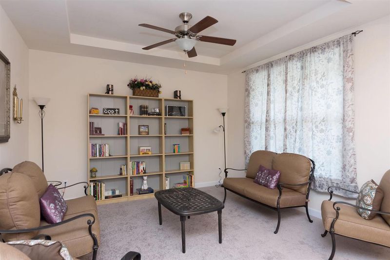 729 Tree Green Ln, Wake Forest, NC 27587