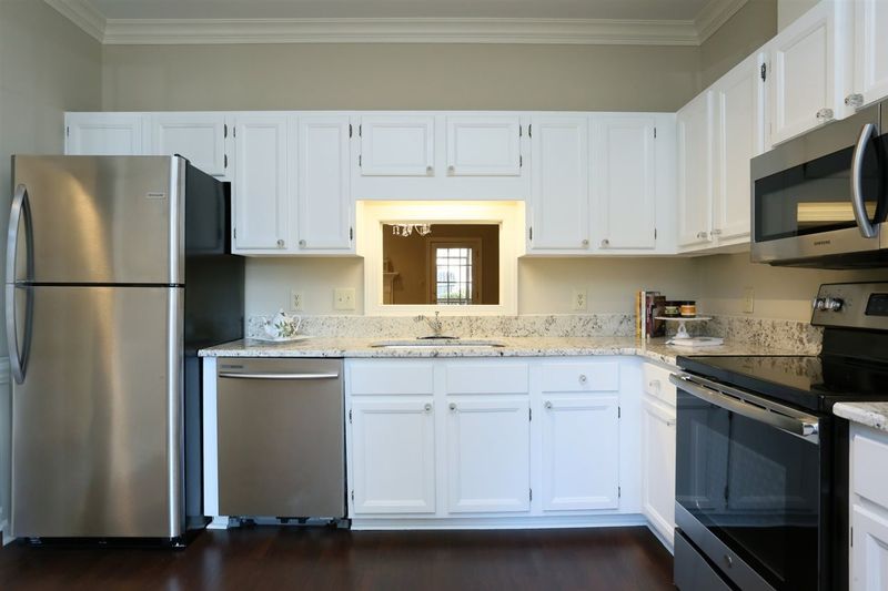 729 Weathergreen Dr, Raleigh, NC 27615
