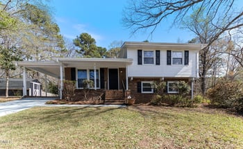 7297 Ryan St, Fayetteville, NC 28314