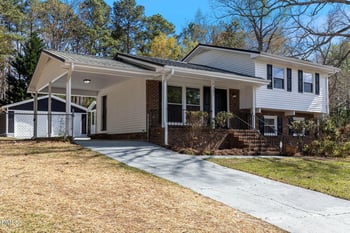 7297 Ryan St, Fayetteville, NC 28314