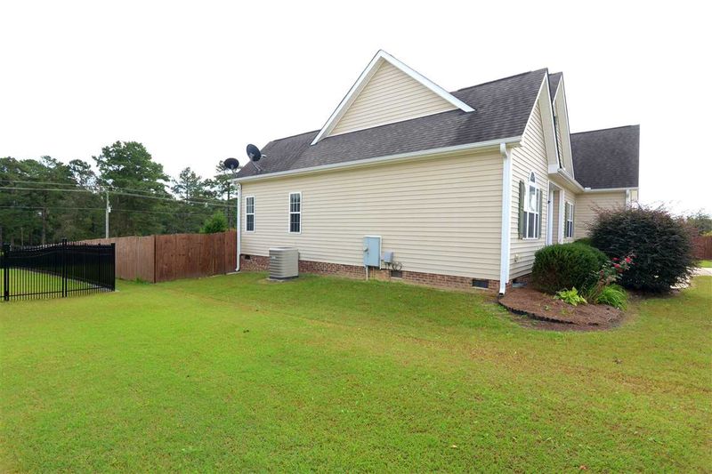 73 Baldwin Ridge Ct, Willow Springs, NC 27592