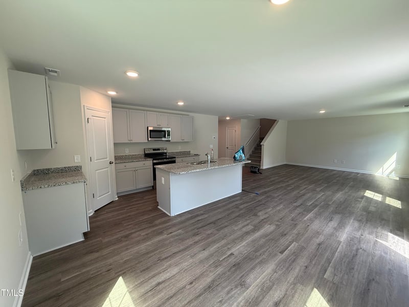 73 Emily Gardens Dr, Selma, NC 27576