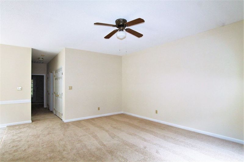 73 Forest Oaks Dr, Durham, NC 27705