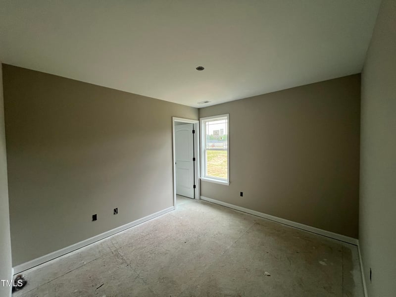73 Grace Pond Ave, Benson, NC 27504