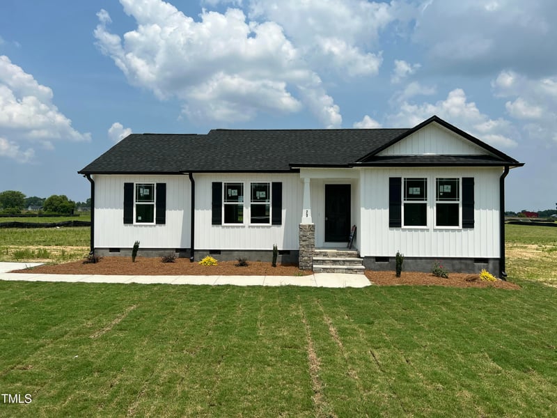 73 Grace Pond Ave, Benson, NC 27504