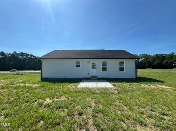 73 Grace Pond Ave, Benson, NC 27504