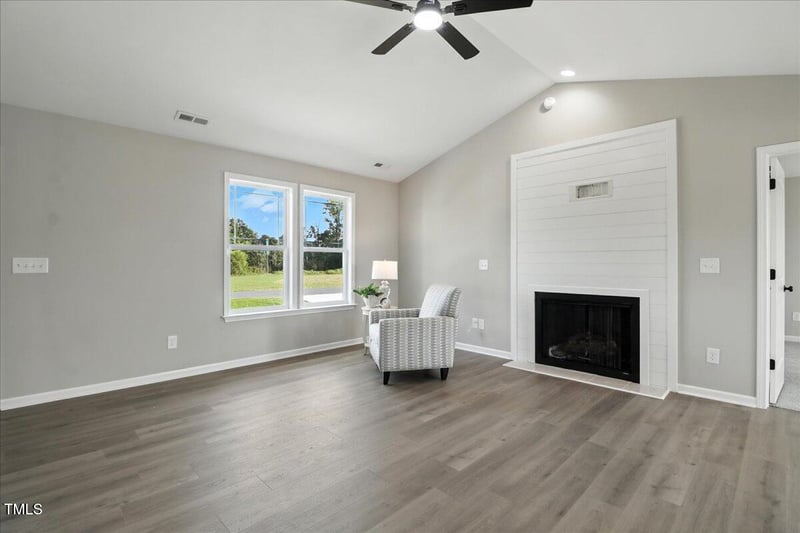 73 Grace Pond Ave, Benson, NC 27504