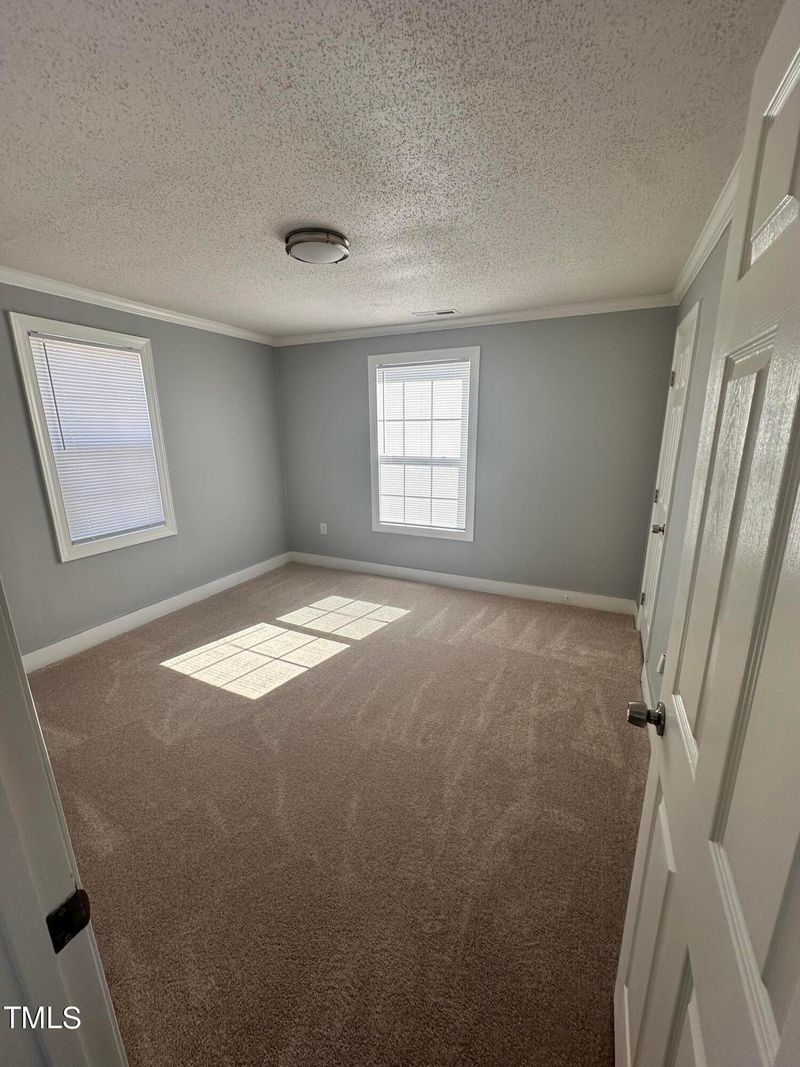 73 W Hamer St, Coats, NC 27521
