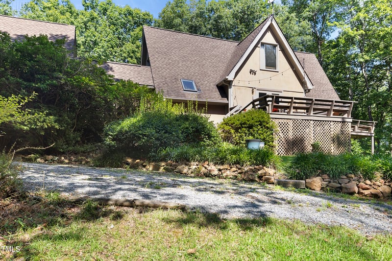 73 Hilltop Rd, Sanford, NC 27330