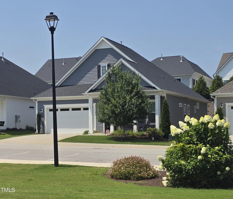 73 Lighthaven Ln, Clayton, NC 27527