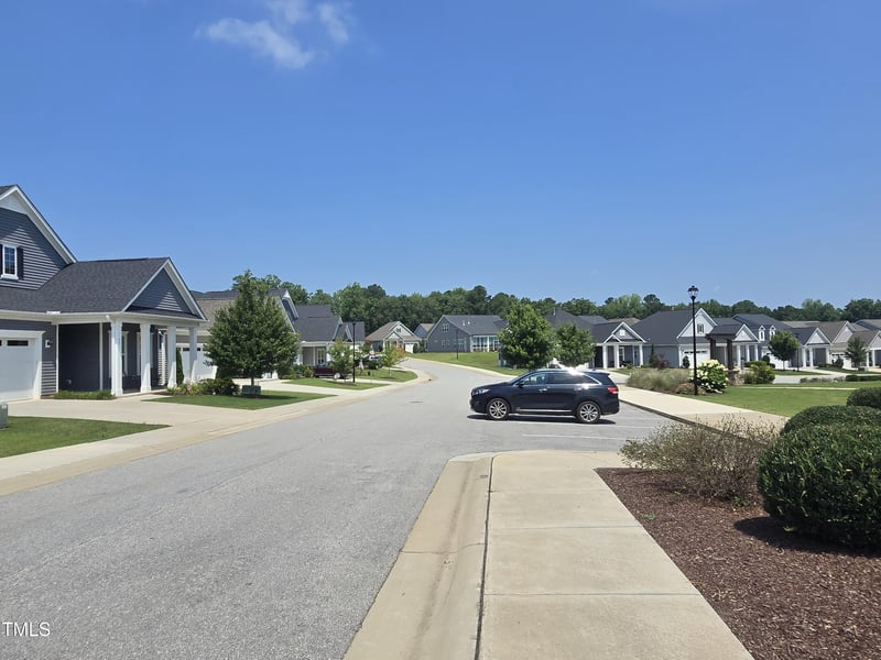 73 Lighthaven Ln, Clayton, NC 27527