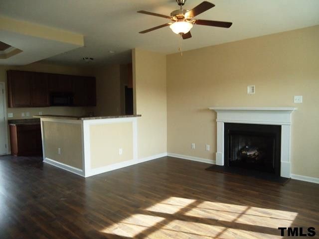 73 Moonlight Dr, Fuquay Varina, NC 27526