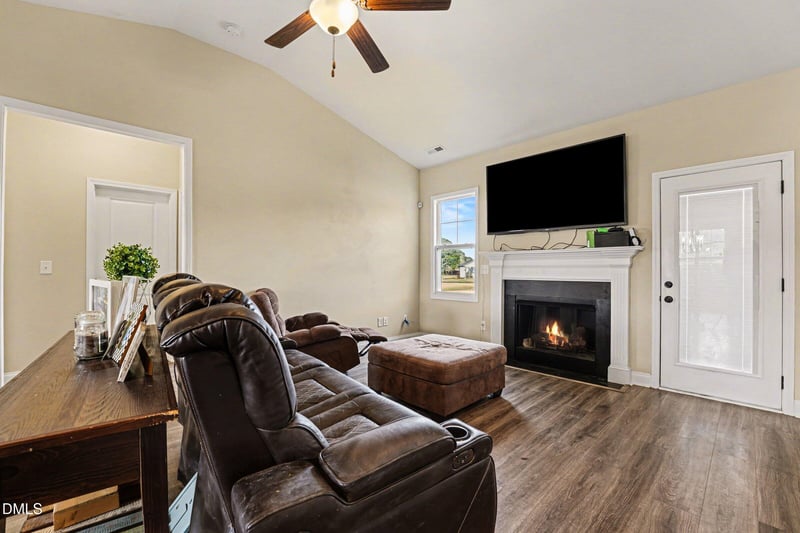 73 Stagwood Dr, Selma, NC 27576