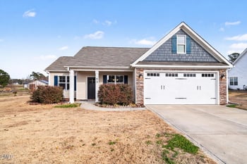 73 Stagwood Dr, Selma, NC 27576