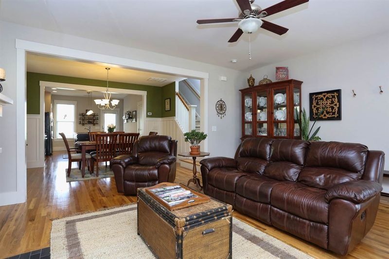 73 Summersweet Ln, Chapel Hill, NC 27516