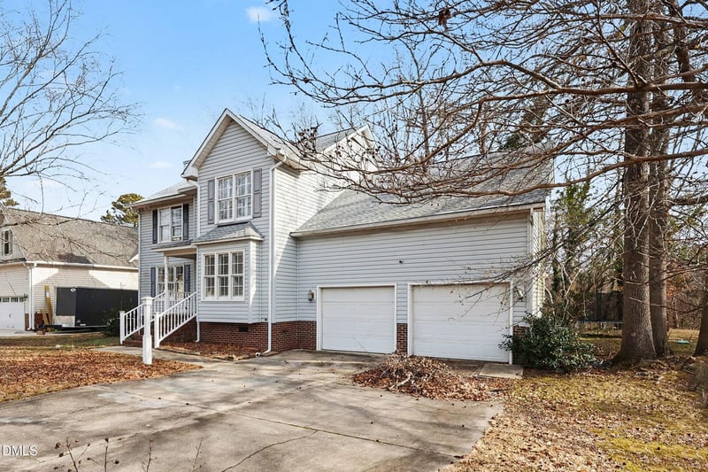 73 Waters Edge Dr, Erwin, NC 28339